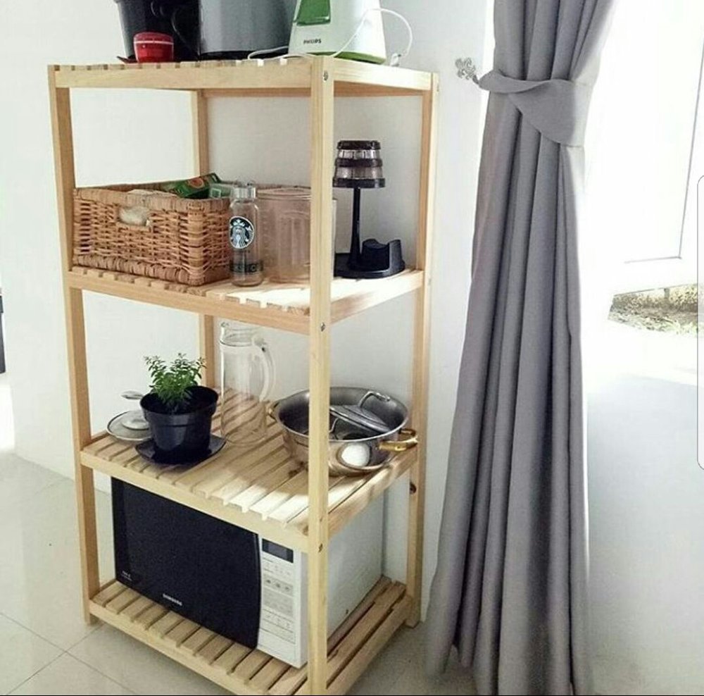 rak dinding dapur minimalis dari kayu