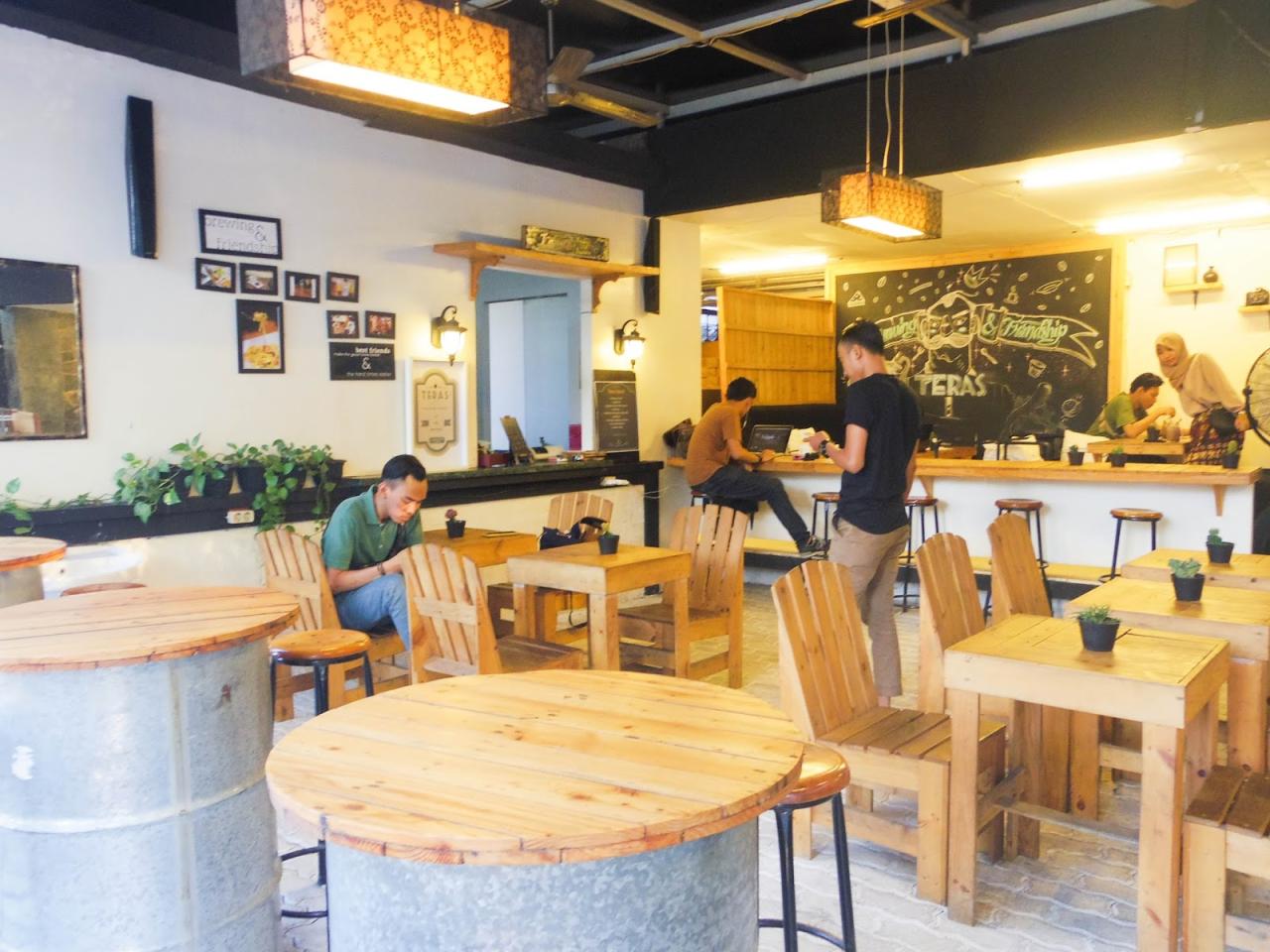 cafe teras terbaru