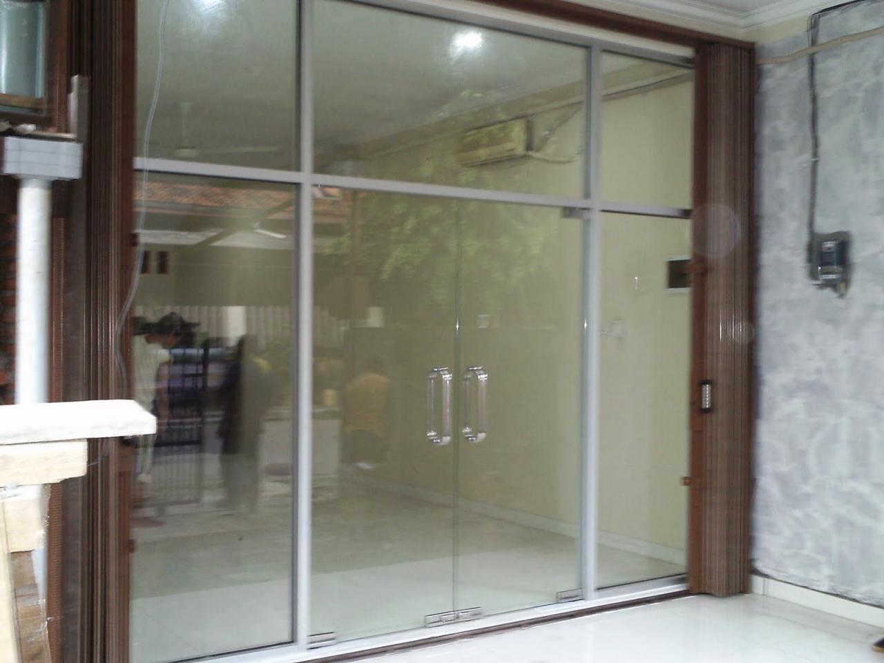 pintu kaca kusen gorden tempered toko populer aneka frameless bogor alfamart nako polos logam kumpulan klender desain sliding alumunium nurie