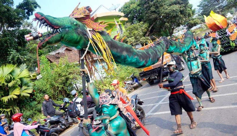 budaya karnaval pembangunan nusabali